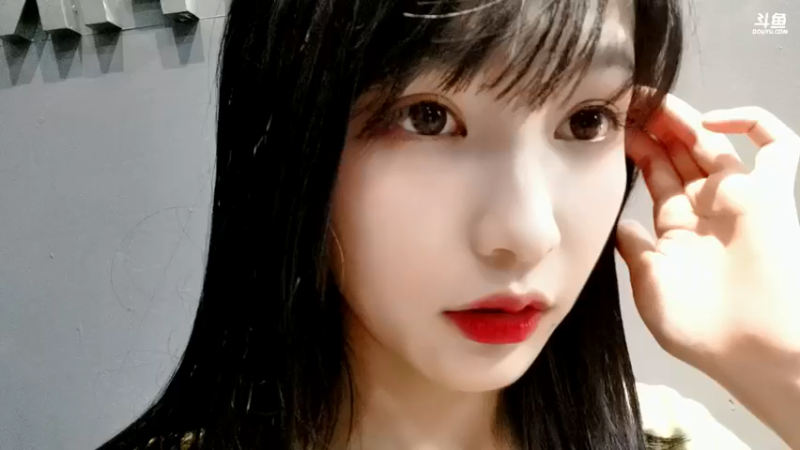 【2021-07-29 19点场】叶知秋Vanessa：叶知秋：长沙录制节目 不定时开播