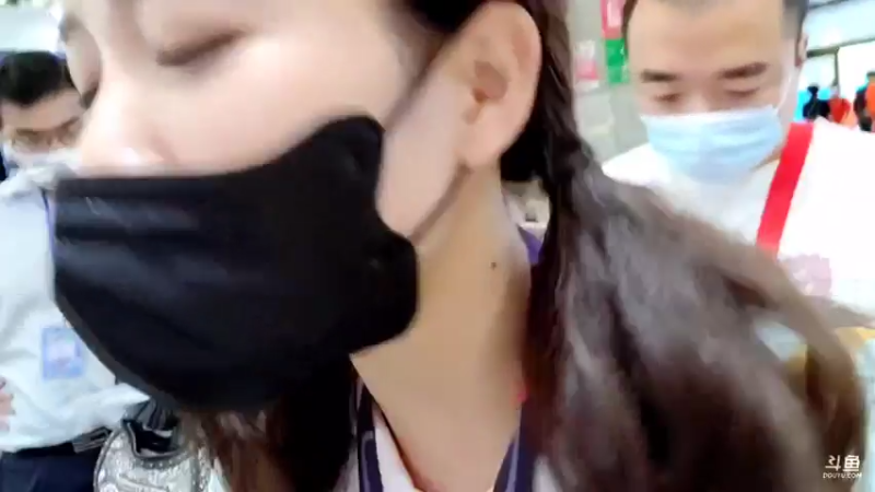 【2021-07-31 16点场】百变姑姑肖淑洁：淑洁:我在上海CJ超级主播官方直播第二天