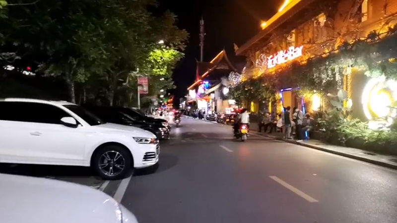 【2021-07-27 21点场】在线天文：西双版纳景洪夜市