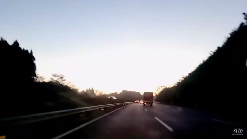 【2021-07-31 20点场】逐梦兄弟：回基地路上，开车随便聊聊