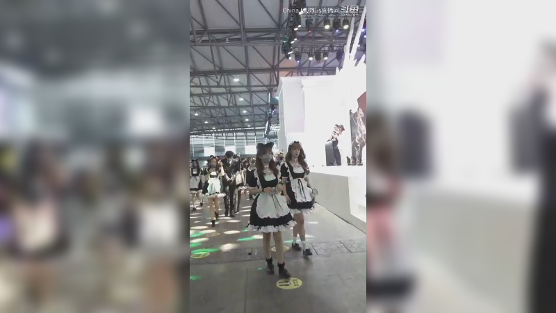 你的老婆方阵正在向你走来 你敢接接受吗？#chinajoy#模特#jk