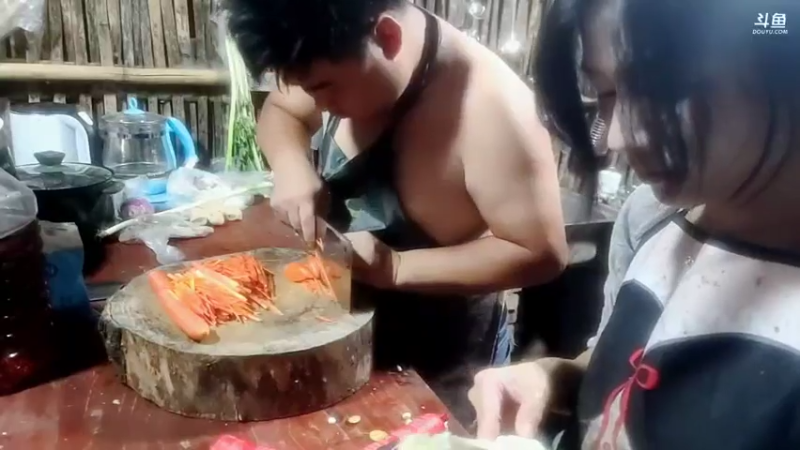 【2021-07-31 20点场】川味箩卜：欢迎757茵茵回家！