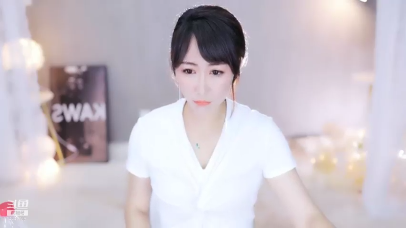 【2021-07-31 20点场】Jue美娘：独立。自行的女主播