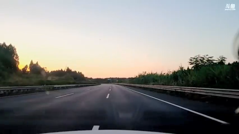 【2021-07-31 19点场】逐梦兄弟：回基地路上，开车随便聊聊