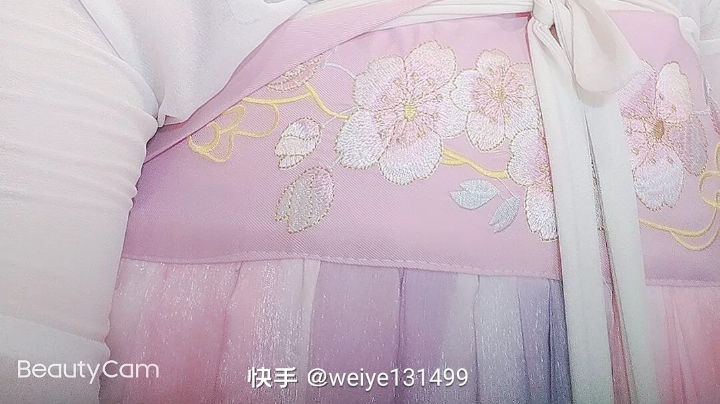 我回来了 有想我的嘛