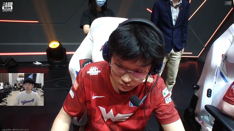 斗鱼解说台-Doinb OB夏季赛 IGvsWE	