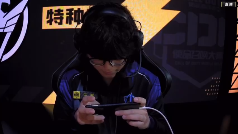 DYG对阵OG：靠个人实力杀出一条血路