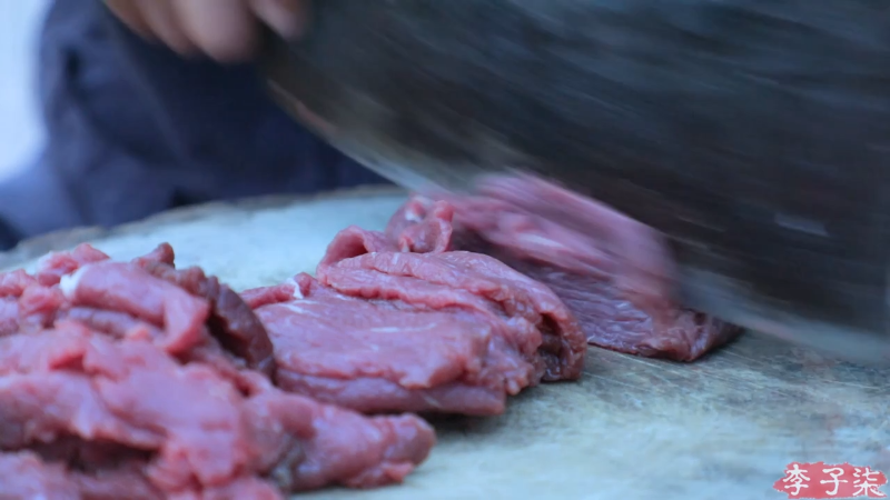 我在斗鱼看李子柒liziqi直播美食