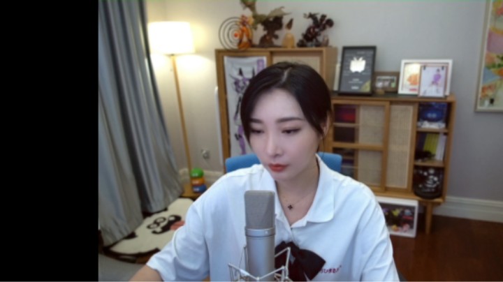 【女流直播】 P1 2021.8.1 砒霜前聊10块钱的