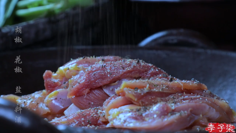 我在斗鱼看李子柒liziqi直播美食