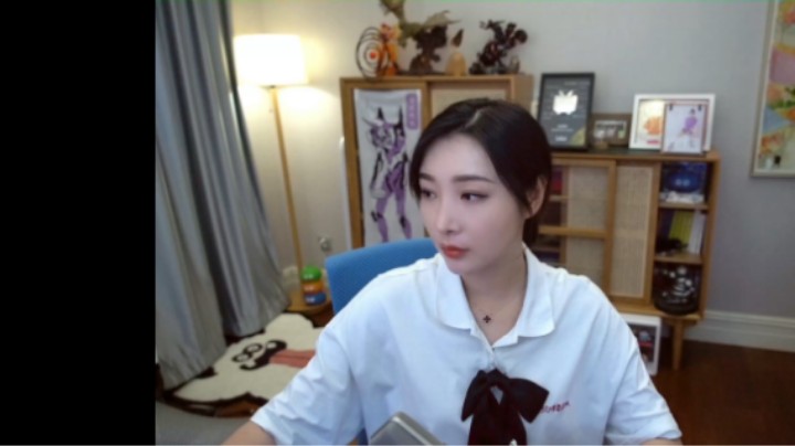 【女流直播】 P1 2021.8.1 砒霜前聊10块钱的弹幕版