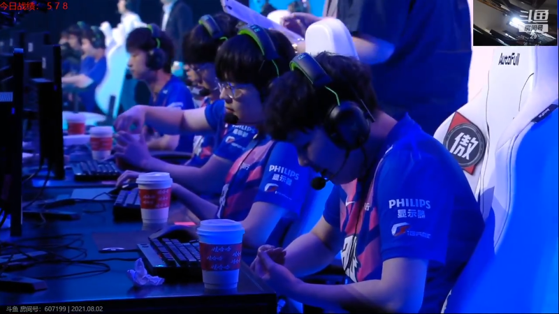 斗鱼解说台-JokerOB夏季赛 UPvsBLG