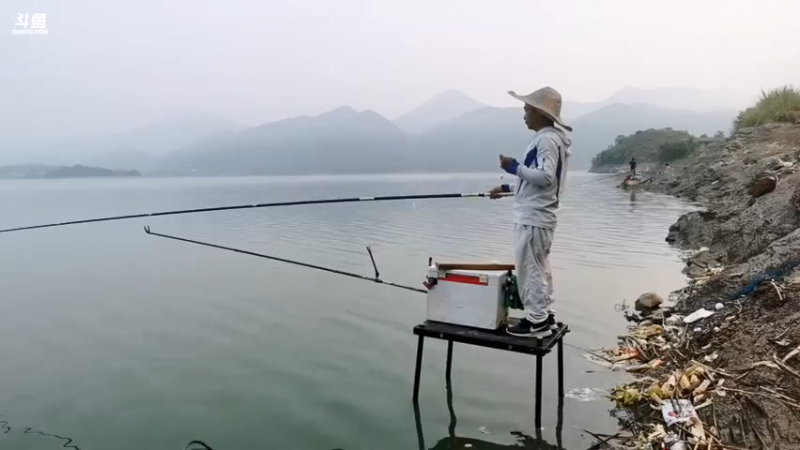 【2021-08-03 06点场】中华户外钓鱼：通山钓翘嘴
