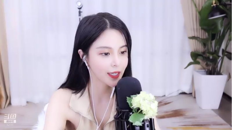 【2021-08-03 00点场】苏恩Olivia：苏恩：晚上好哦