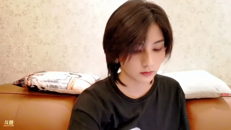 【2021-08-04 19点场】我是唐菲：载着你 仿佛载着阳光