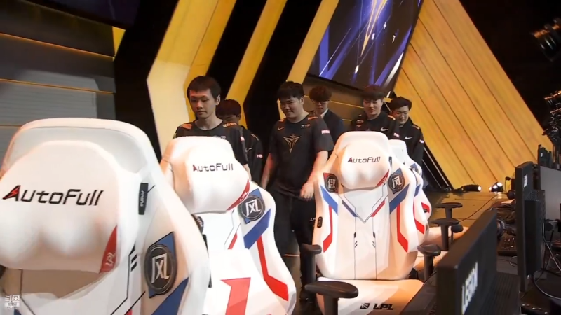 斗鱼解说台-泽元OB夏季赛 FPXvsV5