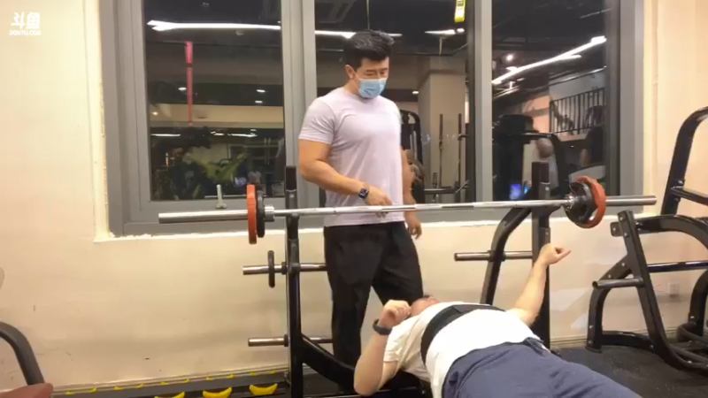 【2021-08-04 20点场】黑人毅：轮椅主播黑人毅