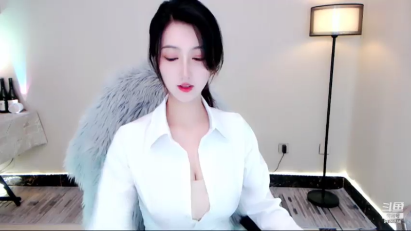 【2021-08-04 22点场】文总吻不吻：什么时候回家吖 臭宝