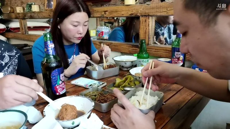 我在斗鱼看无尽无尽的无尽直播美食