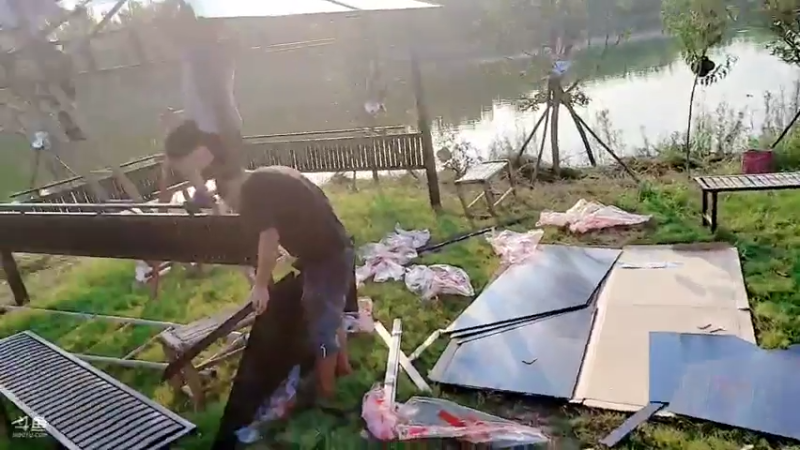 【2021-08-07 17点场】洪湖小肖：荒岛凉亭铺设