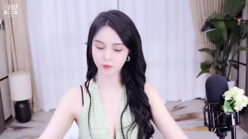 【2021-08-08 22点场】苏恩Olivia：苏恩：晚上好呀呀呀来啦