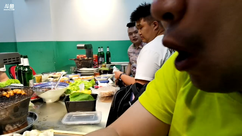 我在斗鱼看无尽无尽的无尽直播美食