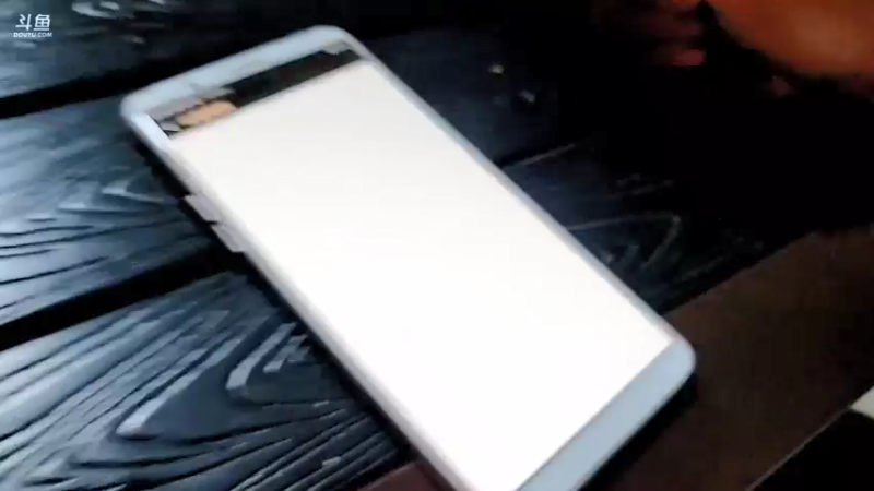 【2021-08-09 20点场】洪湖小肖：今天河里摸鱼