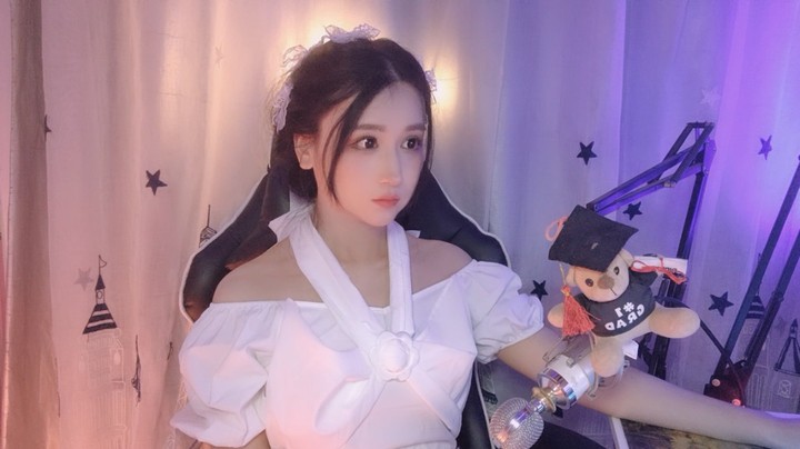 今天生日露脸咯~（牙套还没摘）