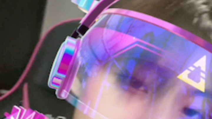 LiangLiangovo发布了一个斗鱼视频2021-08-10