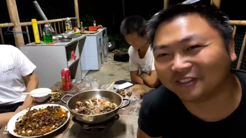 【2021-08-10 21点场】魅力生活i：凉亭美食 羊肉螺丝。