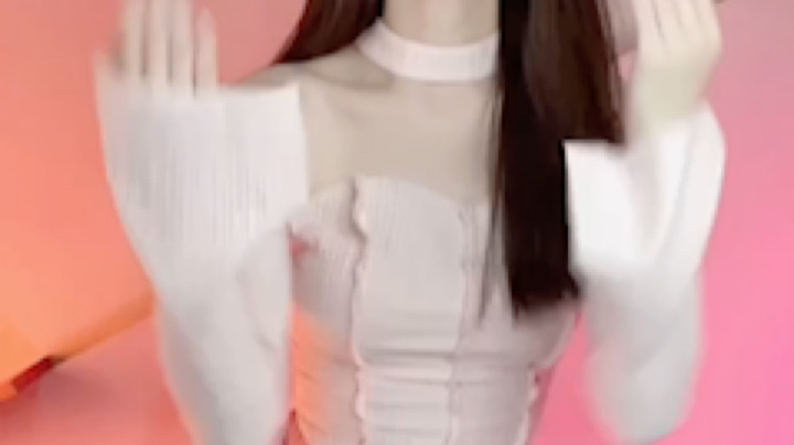 双击屏幕 解锁赛博朋克女友？