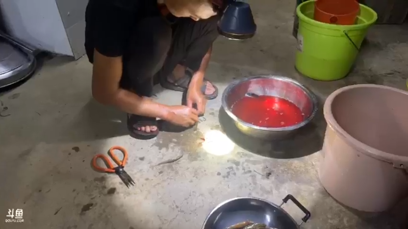 【2021-08-12 20点场】魅力生活i：干锅鸡盘龙