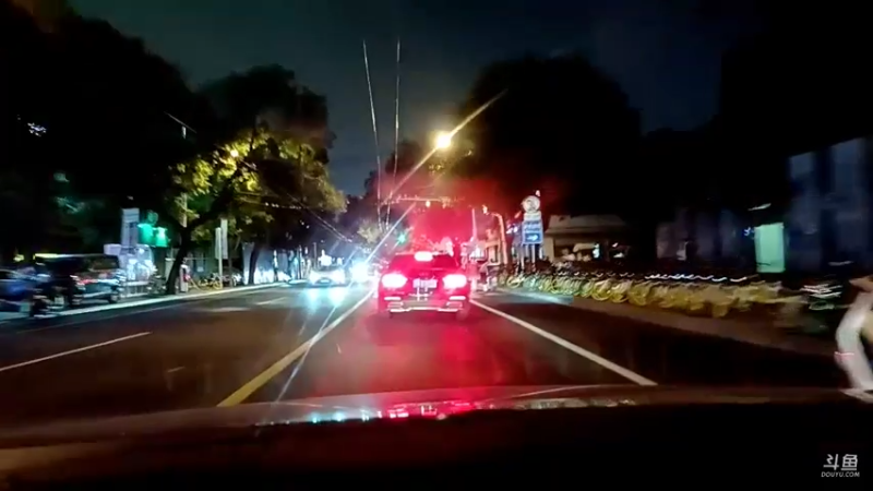 【2021-08-13 20点场】o北京老王o：卤煮。。。。