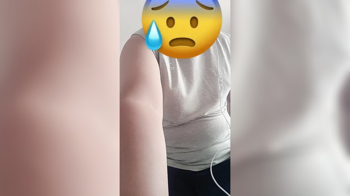 暴露了身体的体重了好像