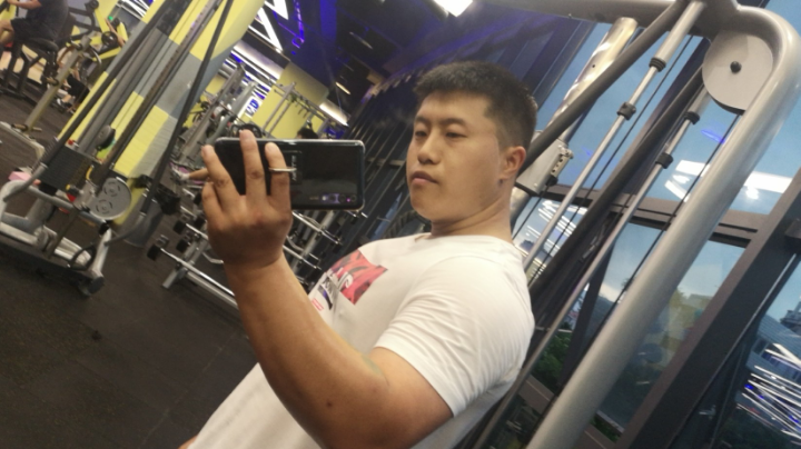 爱举铁的绝地神狙