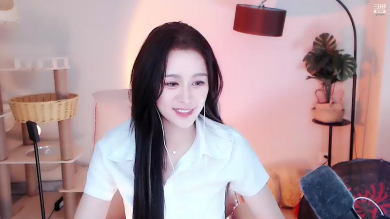 【2021-08-13 23点场】Sa叁儿：成都：双子座女生！！！