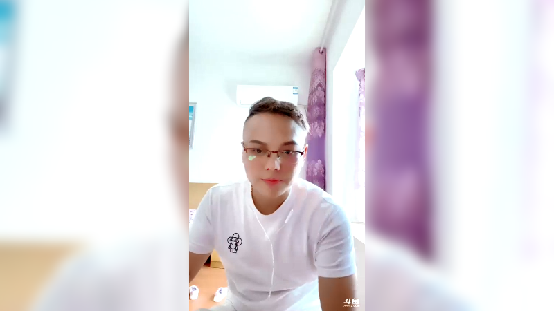 【2021-08-15 18点场】睡懵的渣皇：斗鱼最欧幸运直播间