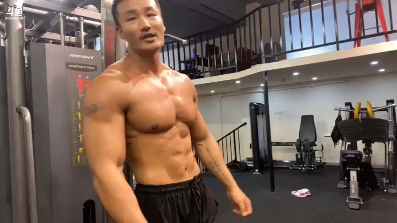 【2021-08-15 21点场】黑人毅：今天我不喝酒