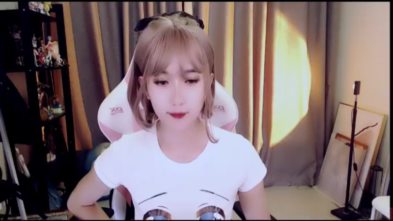 【2021-08-17 00点场】哈尼九：这么可爱一定是。。。