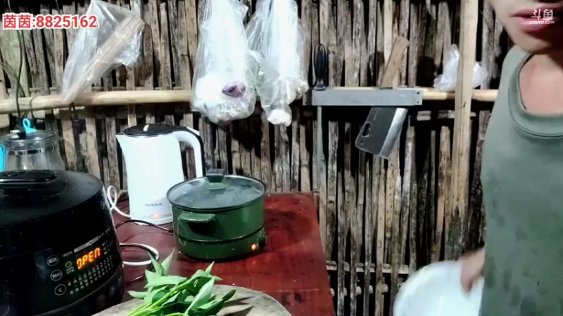 【2021-08-18 00点场】川味箩卜：新的一天冲冲冲 757122