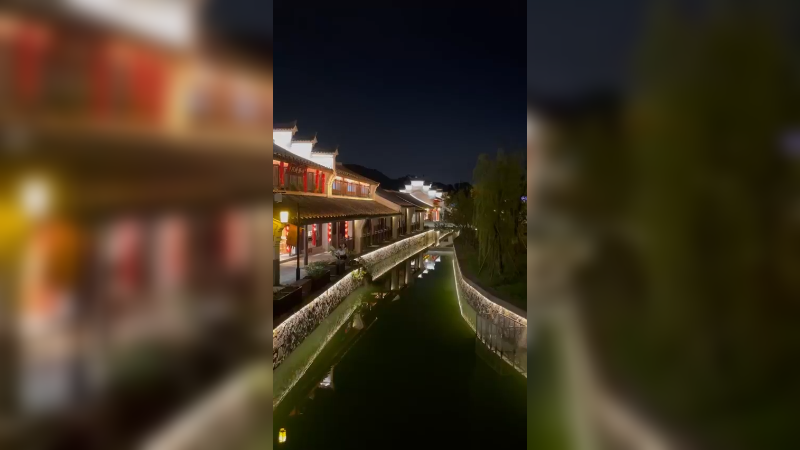天青色等烟雨，而我在等你。有兄弟猜到这是哪吗？