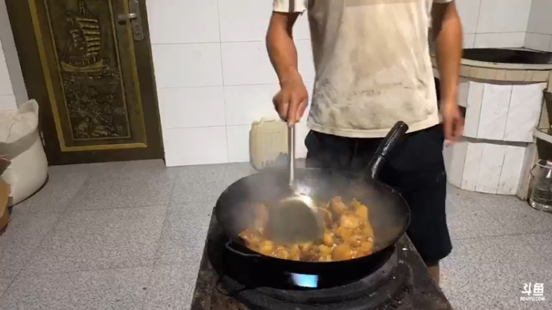 【2021-08-20 20点场】魅力生活i：晚上美食聊天