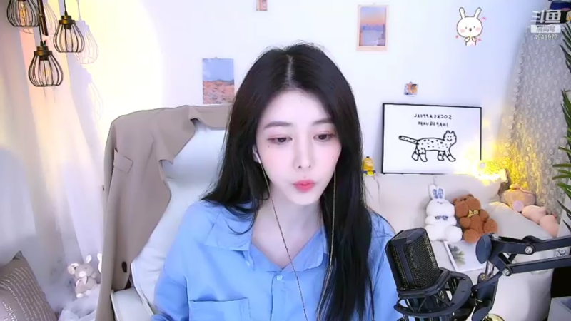 【2021-08-20 22点场】晒网的慧儿呀：只想开心 不想懂事
