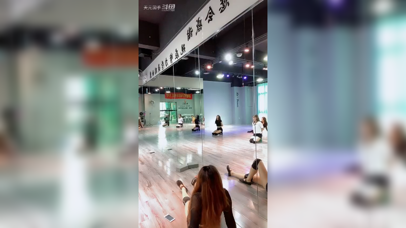 点赞投币收藏