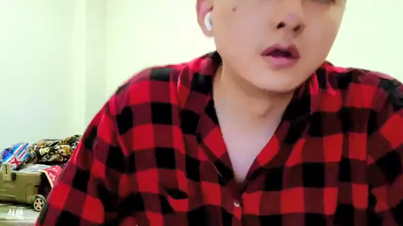 【2021-08-21 23点场】草莓：草莓：被嫂子赶出家门的第一天