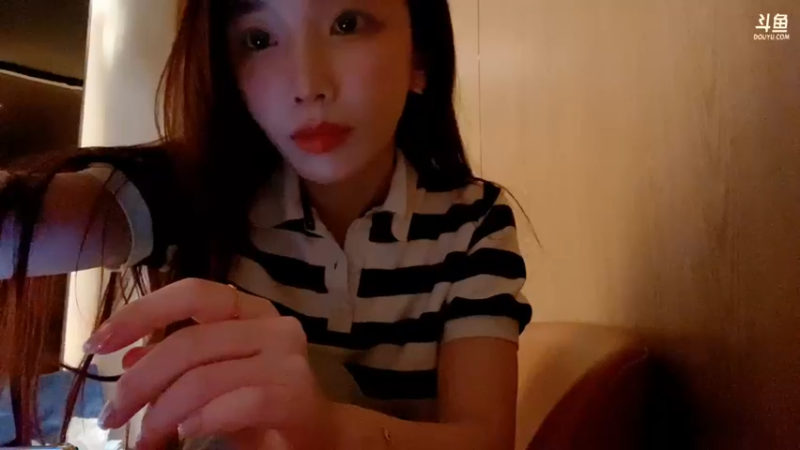 【2021-08-17 23点场】是小鹿哇：在深圳出差