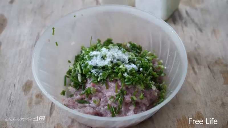 P41家具&民间菜肴9妹子独自深入荒野隐居修仙,建设世外桃源投个币吧