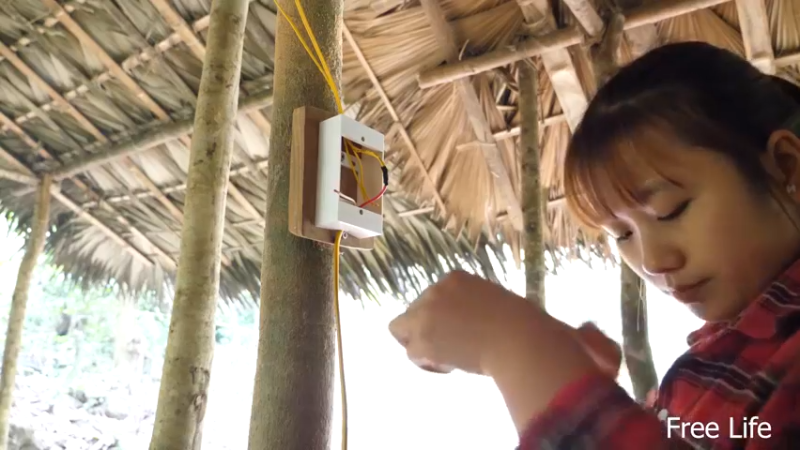 P34用新厨房做顿好吃的13妹子独自深入荒野隐居修仙,建设世外桃源投个币吧