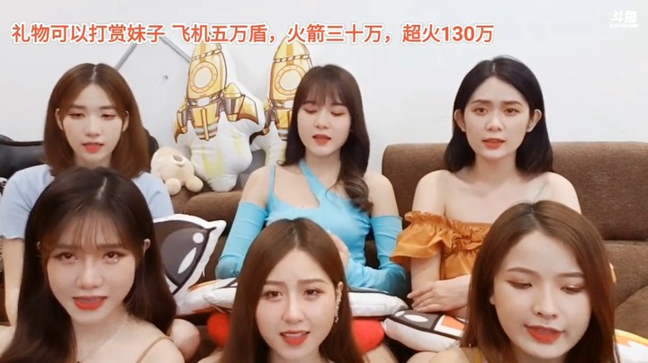 六个美女合唱流行歌曲，大海好可爱啊