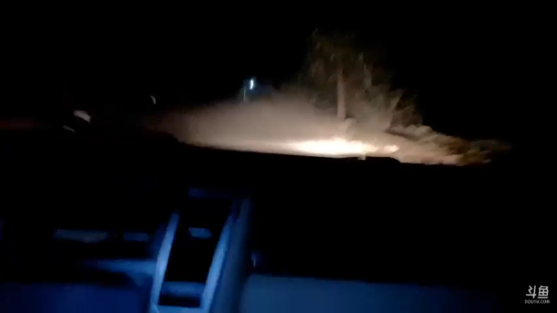 【2021-08-22 19点场】魅力生活i：波哥晚上表演时间到